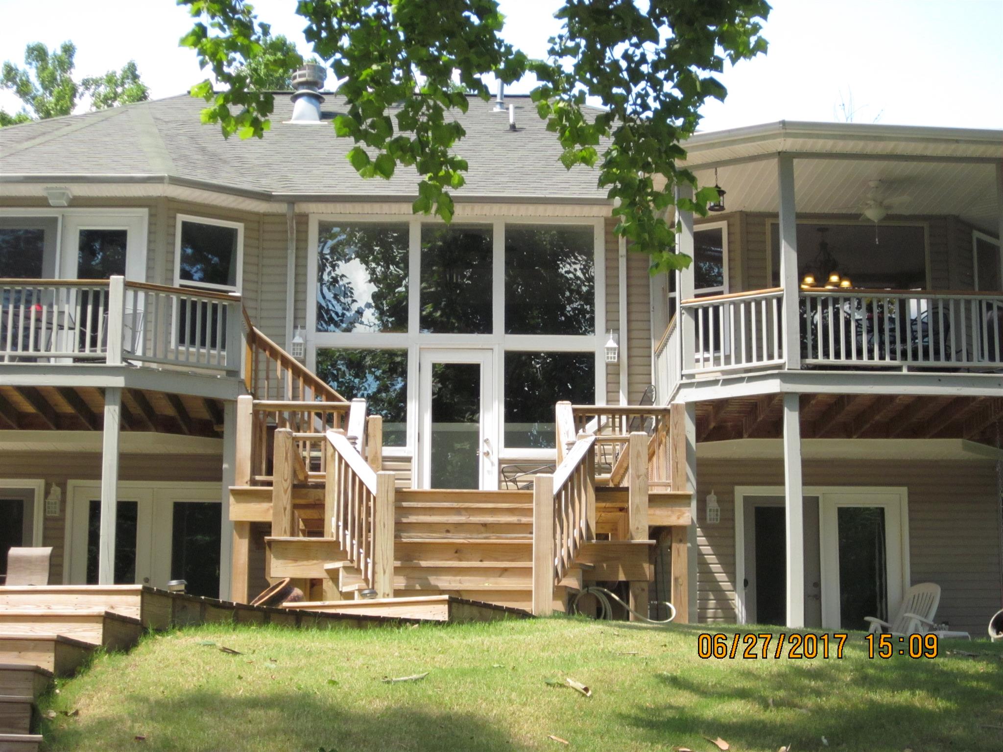 548 Lakeview Road Walling, TN 38587 - Photo 1 of 30 Gallery Image 1