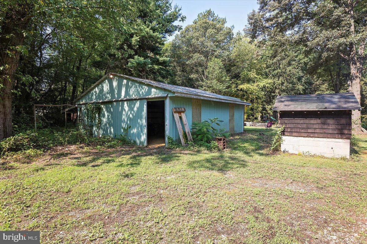 25281 Goldsboro Road Henderson, MD 21640 - Photo 27 of 35 Barn & Well House