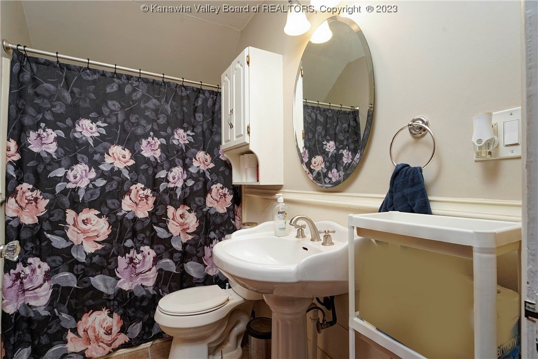 3418 Brandon Road Huntington, WV 25704 - Photo 8 of 23 Gallery Image 8