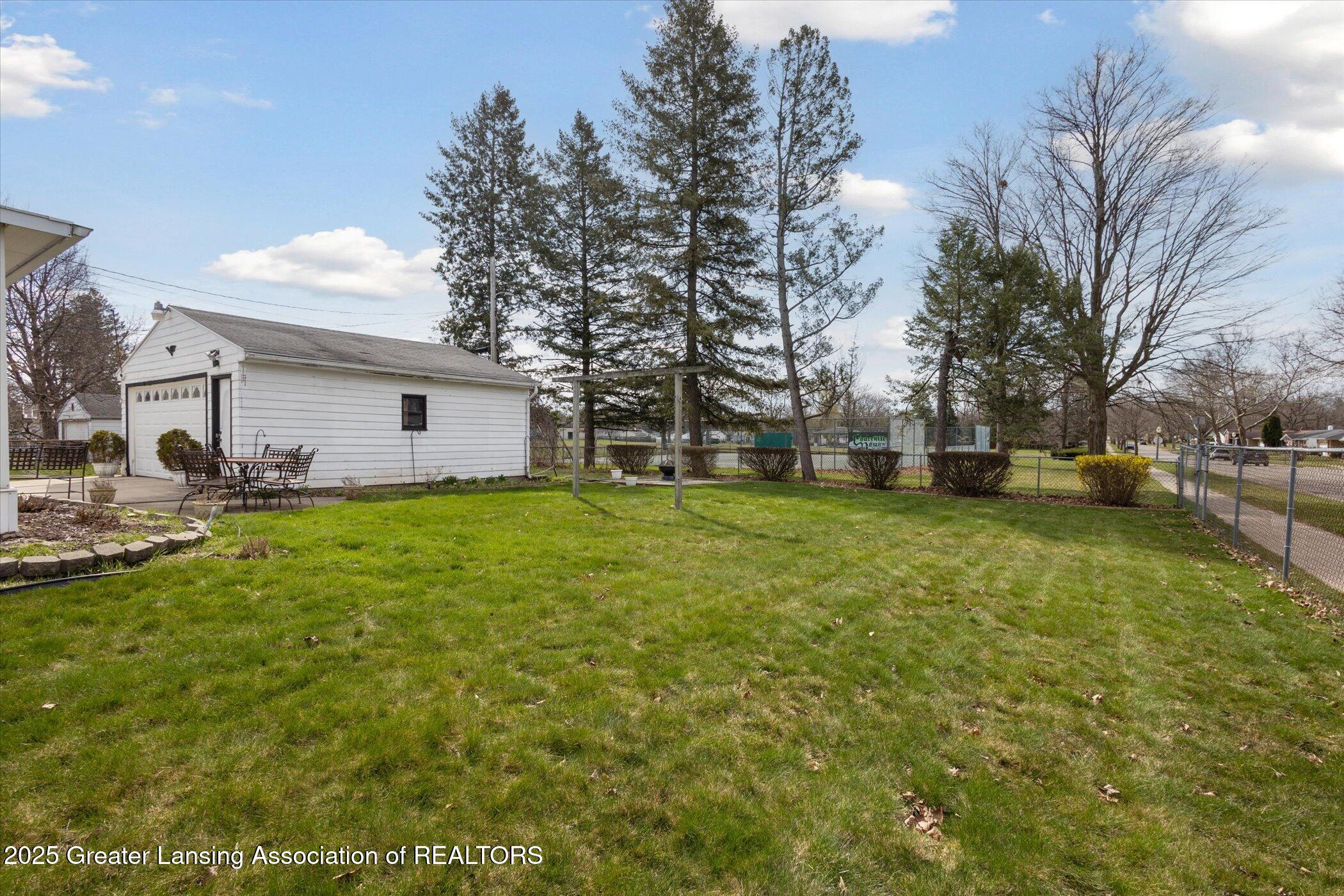 3321 Hepfer Road Lansing, MI 48911 - Photo 38 of 39 42-3321-Hepfer-Rd-Lansing-MI-48911-Windo