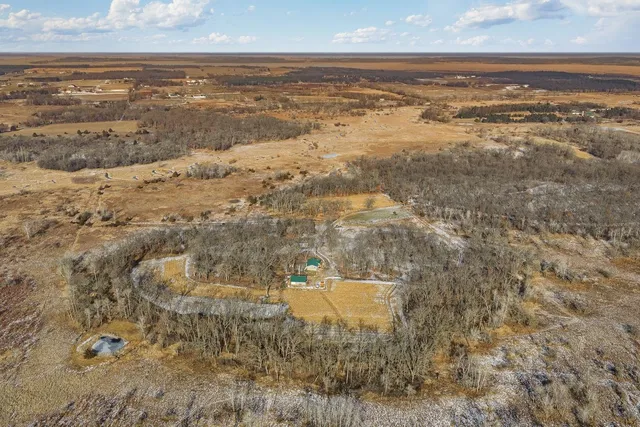 $889,000 | W1702 Golden, Berlin, WI 54923