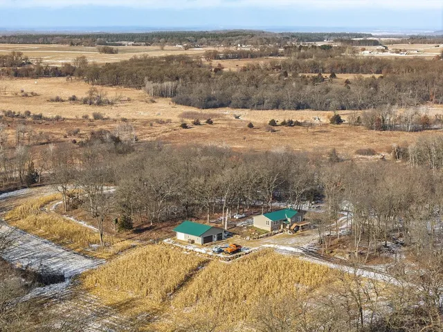 $889,000 | W1702 Golden, Berlin, WI 54923