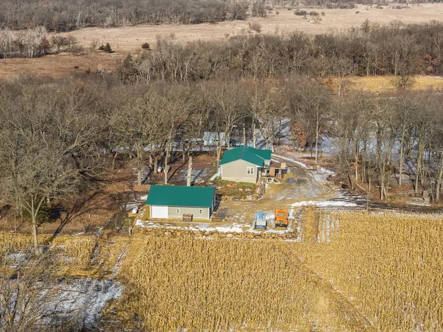 $889,000 | W1702 Golden, Berlin, WI 54923