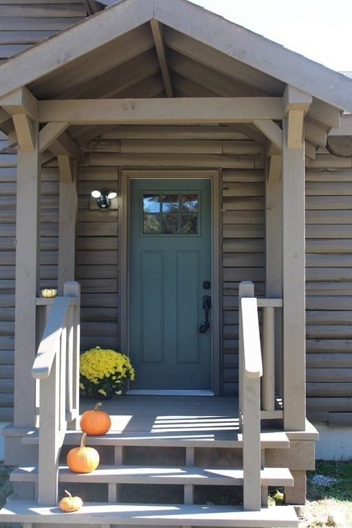 187 Rocky Pond Road Plymouth, MA 02360 - Photo 3 of 23