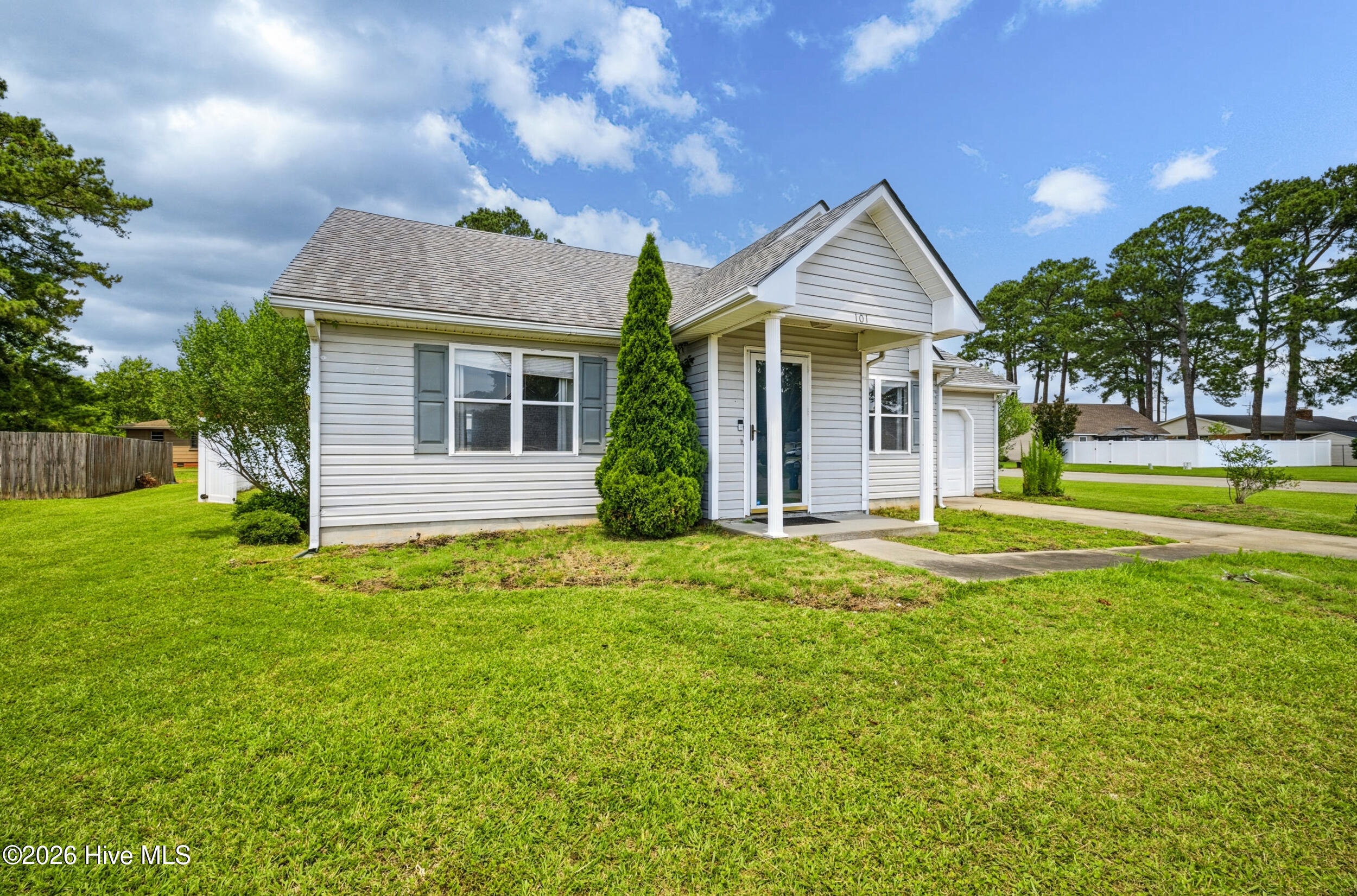 101 Springvale Street Elizabeth City, NC 27909 - Photo 2 of 22