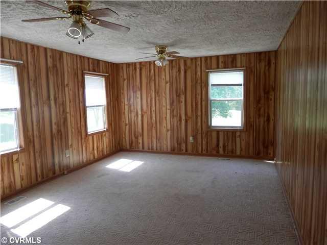 6697 Clark Road Powhatan, VA 23139 - Photo 9 of 12 Other - Greatroom
