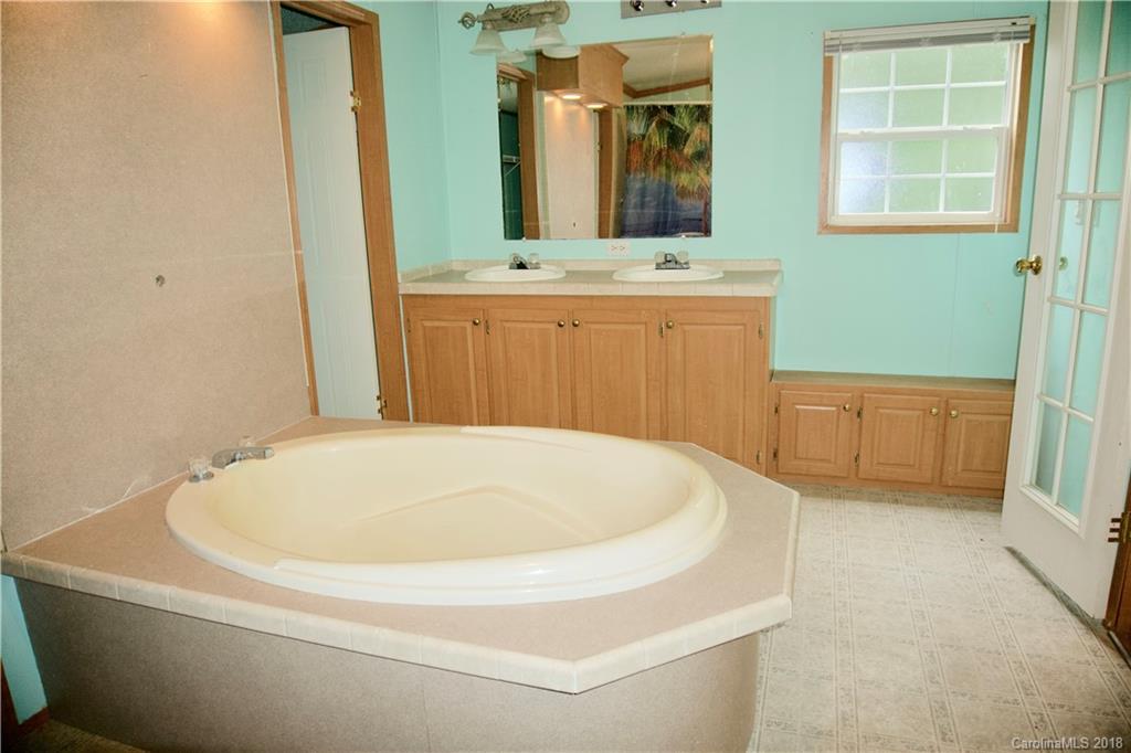 136 Watterson Road Grover, NC 28073 - Photo 28 of 36 Gallery Image 28