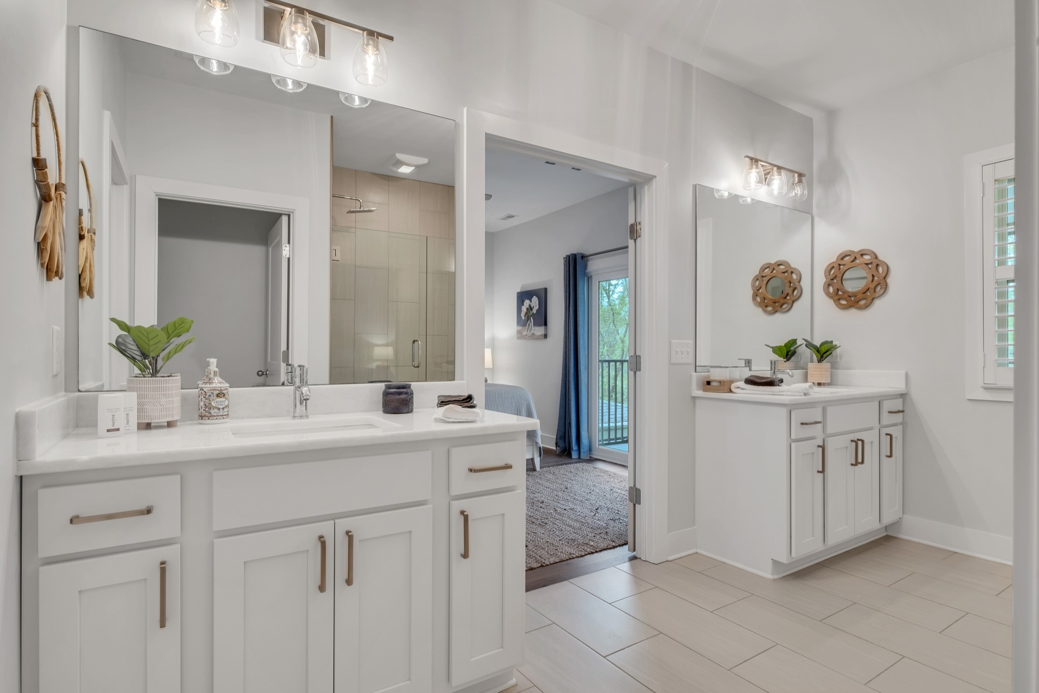 1144 Lock 4 Road, Unit F5 Gallatin, TN 37066 - Photo 31 of 40 a bathroom with a sink and a mirror