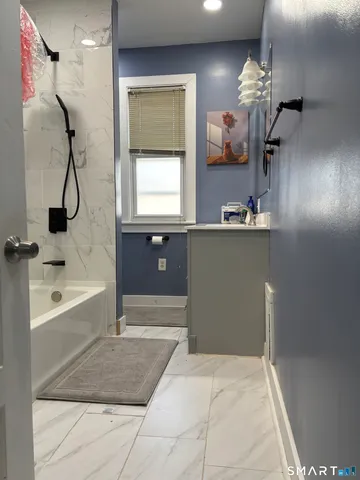 $1,600 | 143 Brown Street, Hartford, CT 06114