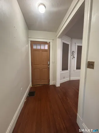 $1,600 | 143 Brown Street, Hartford, CT 06114