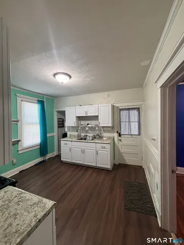 $1,600 | 143 Brown Street, Hartford, CT 06114