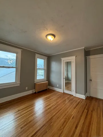 $1,600 | 143 Brown Street, Hartford, CT 06114