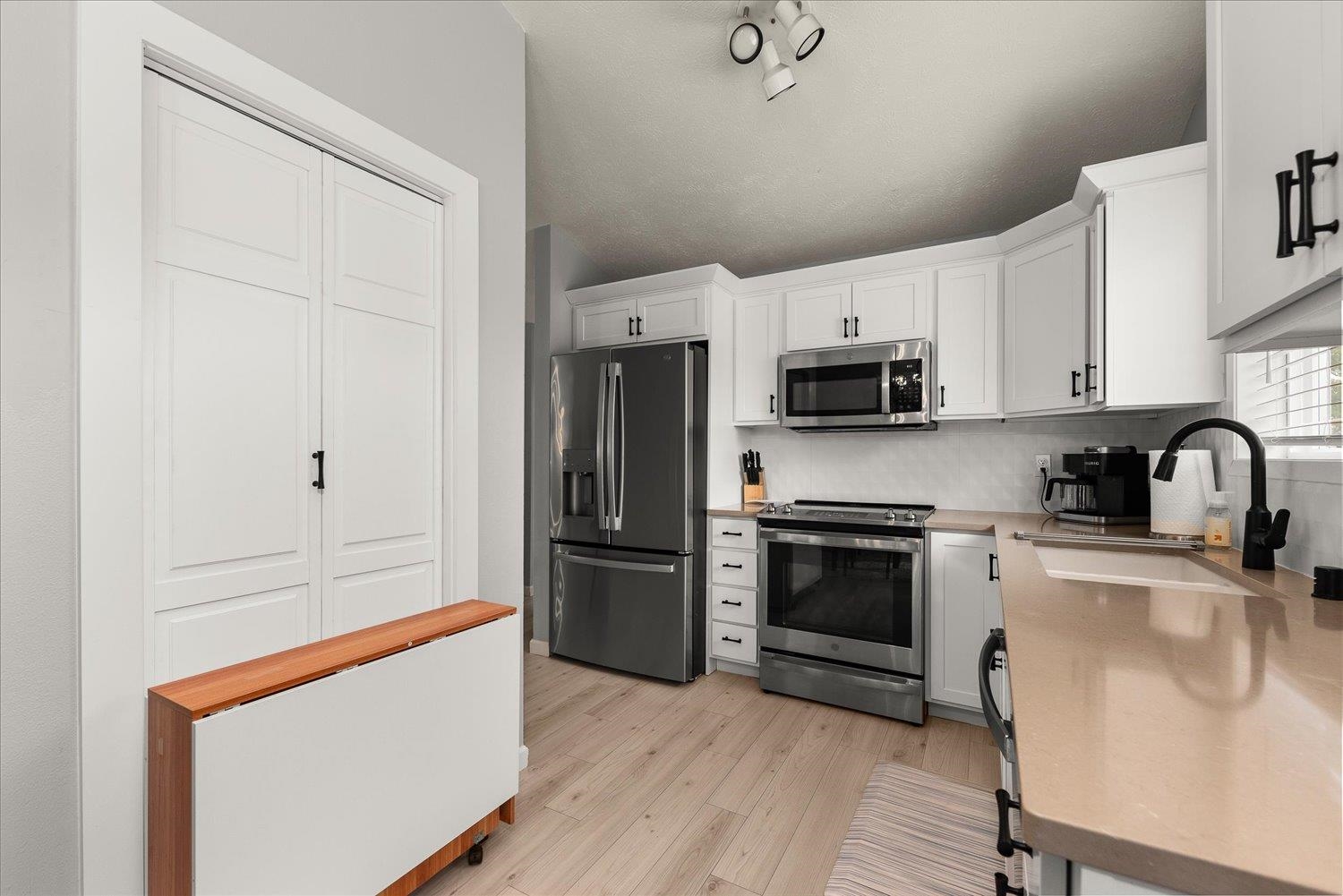 3815 East 19th Avenue Spokane, WA 99223 - Photo 16 of 49