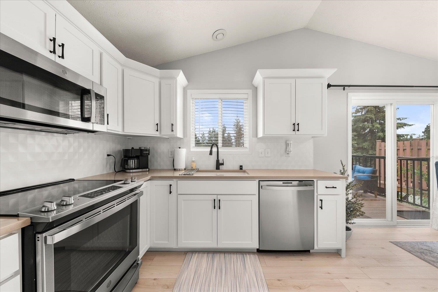 3815 East 19th Avenue Spokane, WA 99223 - Photo 19 of 49