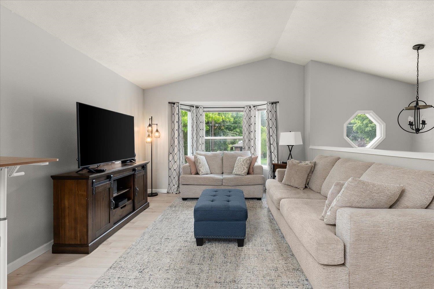 3815 East 19th Avenue Spokane, WA 99223 - Photo 9 of 49