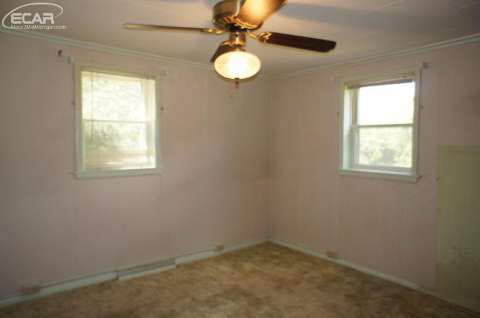 6395 East Holly Road Holly, MI 48442 - Photo 6 of 11 20443284-5.JPG