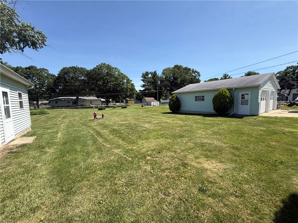 270 Shutter Drive Decatur, IL 62526 - Photo 5 of 19