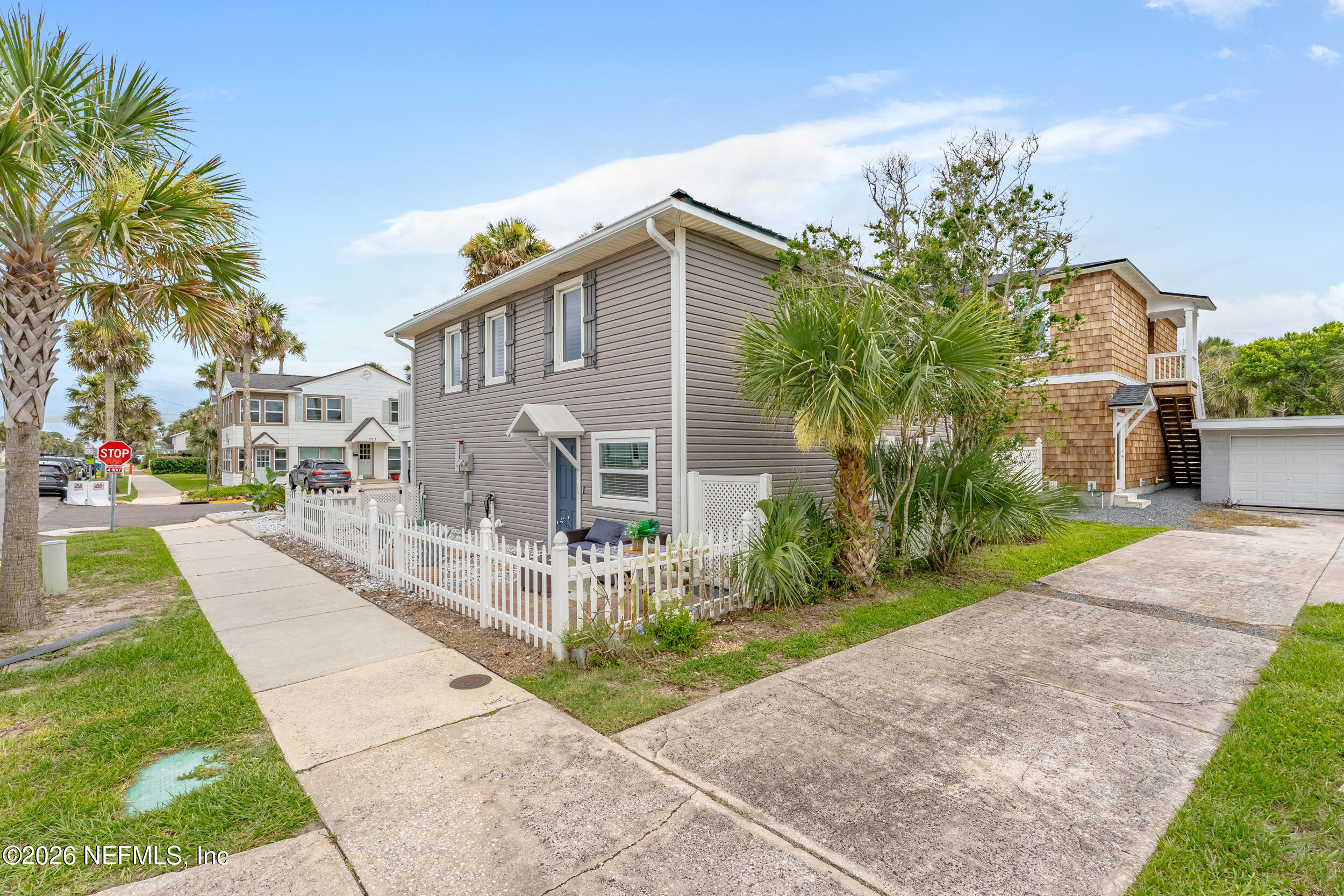 200 Walnut Street, Unit 2 Neptune Beach, FL 32266 - Photo 6 of 36 homeprimemedia-06