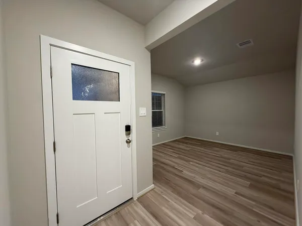 $2,395 | 7722 Beaufort Lane, Baytown, TX 77523