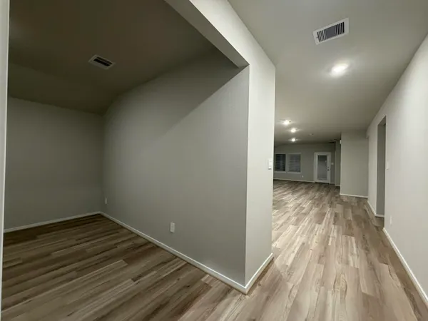 $2,395 | 7722 Beaufort Lane, Baytown, TX 77523