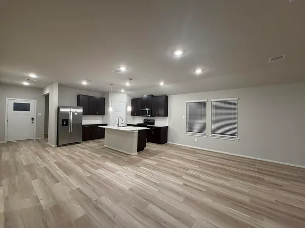 $2,395 | 7722 Beaufort Lane, Baytown, TX 77523