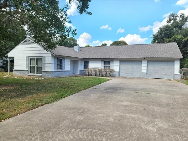 $295,000 | 14906 Quaking Aspen Drive, Tomball, TX 77377