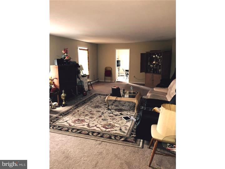 2166 Street Road Warrington, PA 18976 - Photo 6 of 7 Family Room