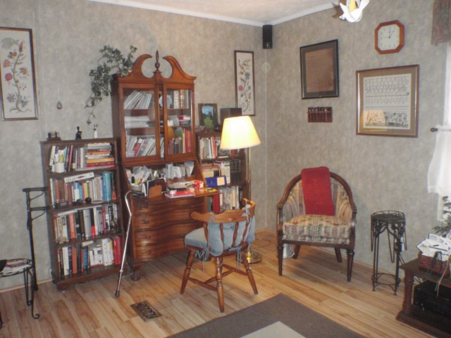 1230 7 Pines Road Barnwell, SC 29812 - Photo 3 of 16 Living Room