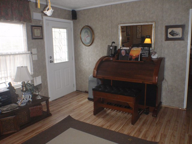 1230 7 Pines Road Barnwell, SC 29812 - Photo 4 of 16 Living Room View 2