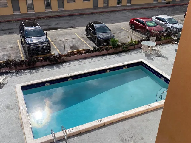 $215,000 | 295 Northwest 72nd Avenue, Unit 304, Miami, FL 33126