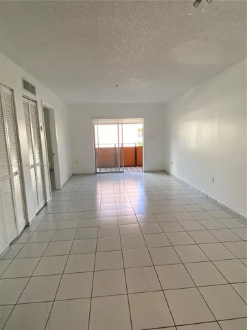 $215,000 | 295 Northwest 72nd Avenue, Unit 304, Miami, FL 33126