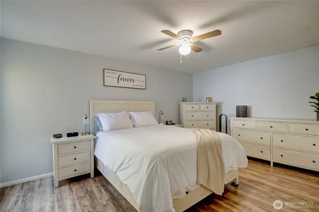 $315,000 | 685 Northwest Atalanta Way, Unit 1, Oak Harbor, WA 98277