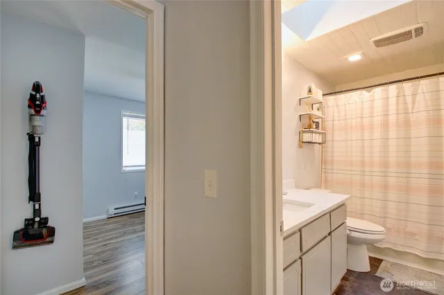 $315,000 | 685 Northwest Atalanta Way, Unit 1, Oak Harbor, WA 98277