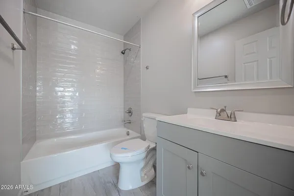 $1,195 | 2121 West Adams Street, Unit B202, Phoenix, AZ 85009