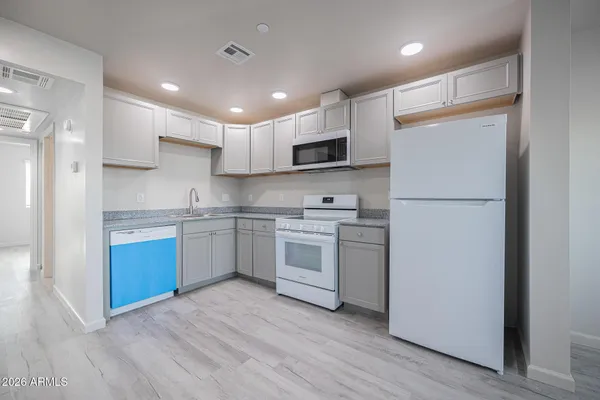 $1,195 | 2121 West Adams Street, Unit B202, Phoenix, AZ 85009