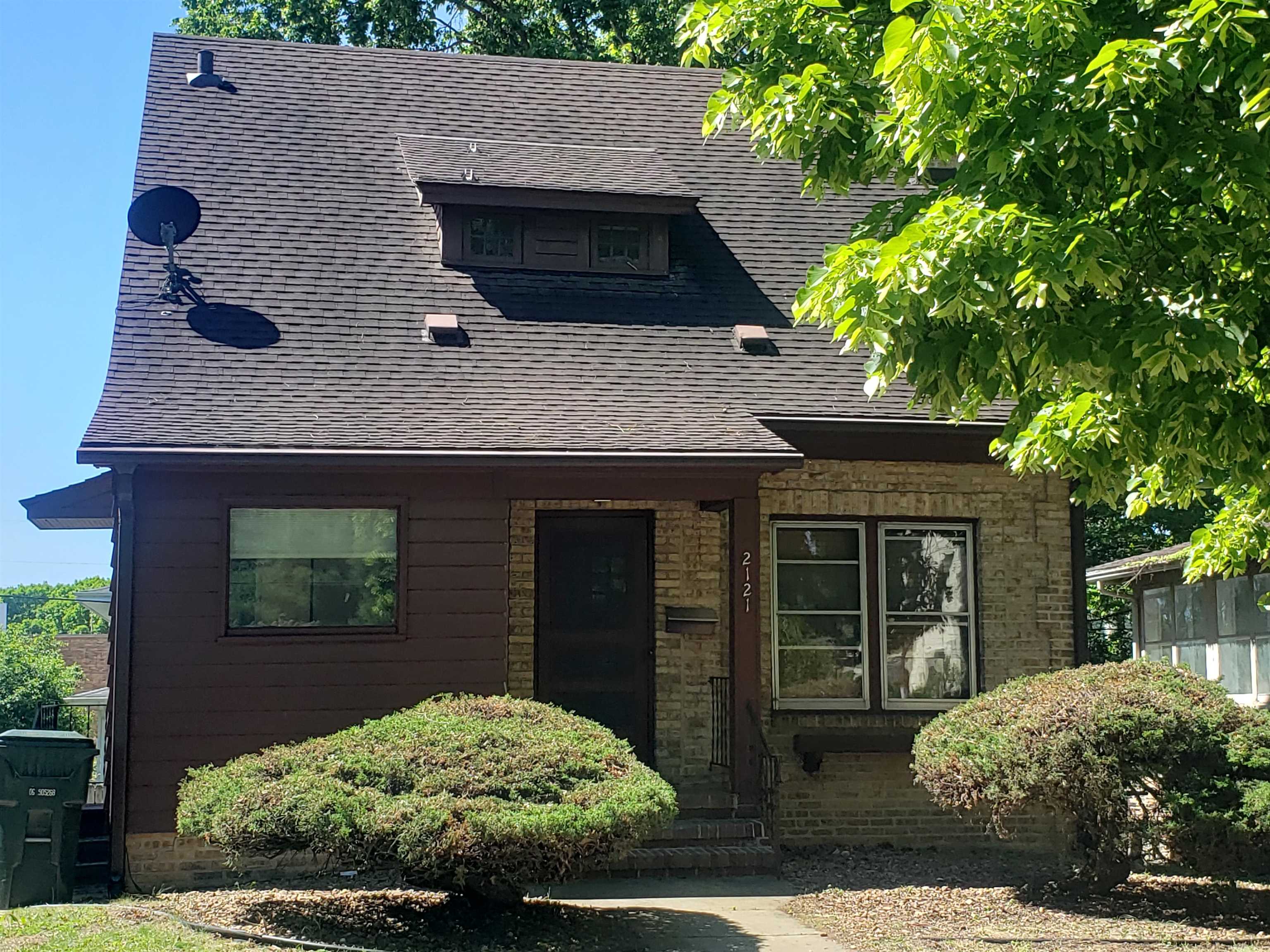 2121 Regent Street Madison, WI 53726 - Photo 1 of 39