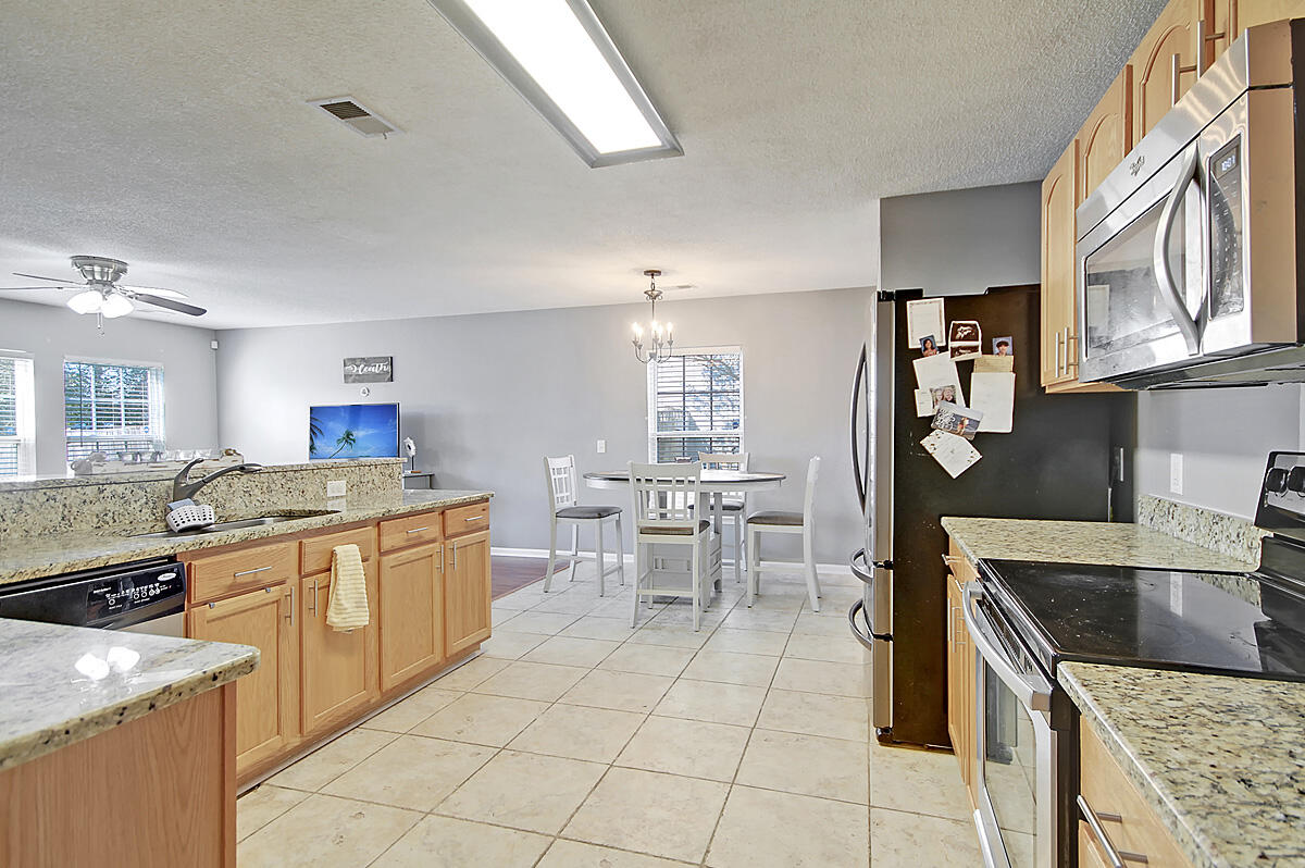 102 Rundle Lane Summerville, SC 29483 - Photo 10 of 47 CREM_102 Rundle_014