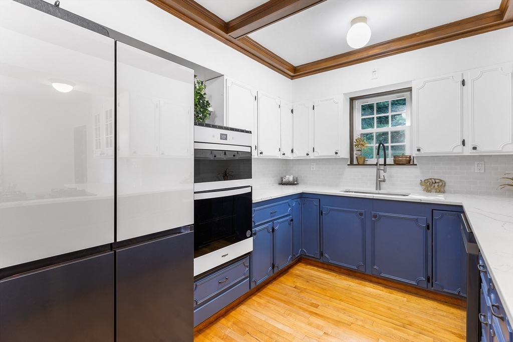 52 Flagg Street Worcester, MA 01602 - Photo 4 of 22 Gallery Image 4