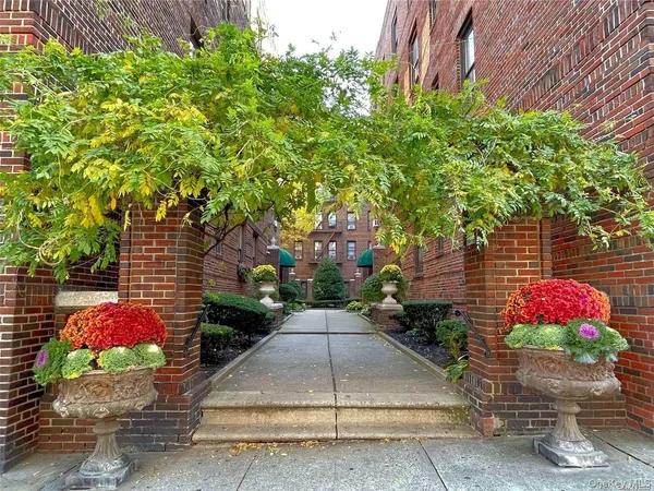 $2,746 | 41-15 51st Street, Unit A32 | Woodside
