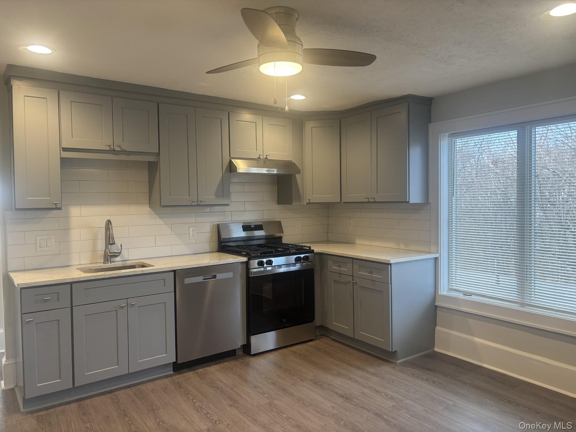 2 John Street, Unit 2 Ossining, NY 10562 - Photo 5 of 10 Eat-in Kitchen