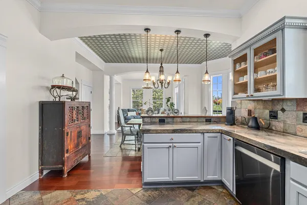 $999,500 | 12101 East Randall Road, Mead, WA 99021