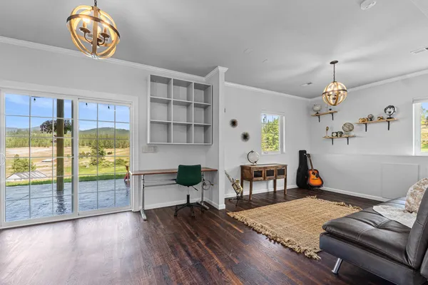 $999,500 | 12101 East Randall Road, Mead, WA 99021