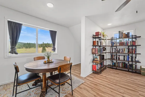 $999,500 | 12101 East Randall Road, Mead, WA 99021
