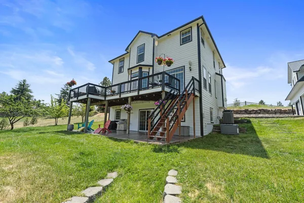 $999,500 | 12101 East Randall Road, Mead, WA 99021