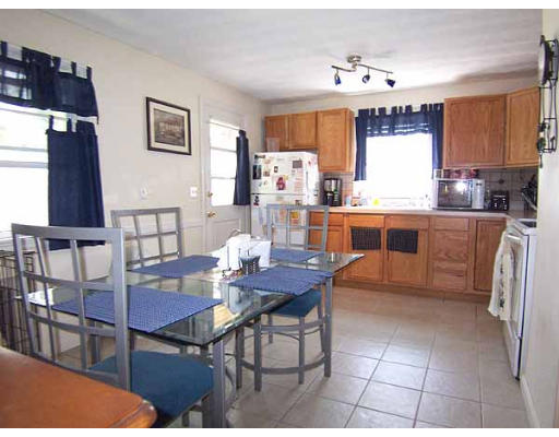 99 Wheeler Avenue Springfield, MA 01118 - Photo 2 of 8 Gallery Image 2