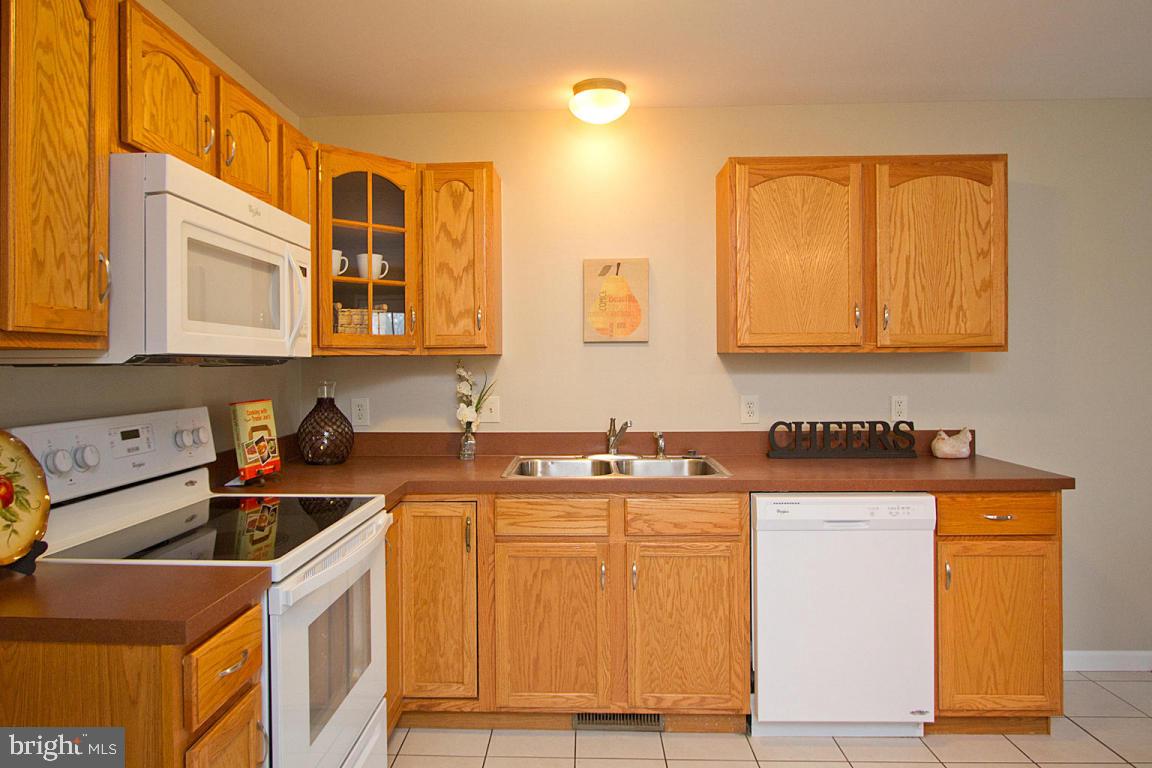 785 Sylvan Road Lancaster, PA 17601 - Photo 7 of 41 Gallery Image 7