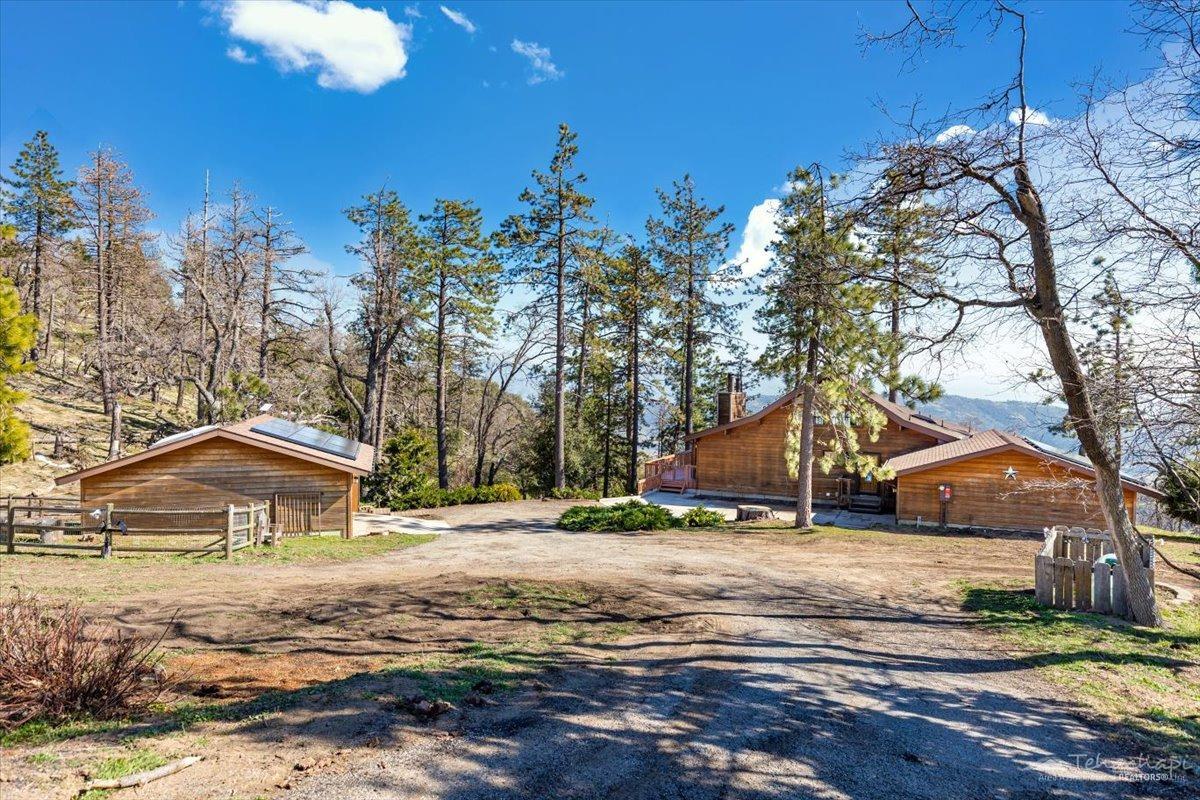 29141 Surrey Way Tehachapi, CA 93561 - Photo 5 of 86 Gallery Image 5