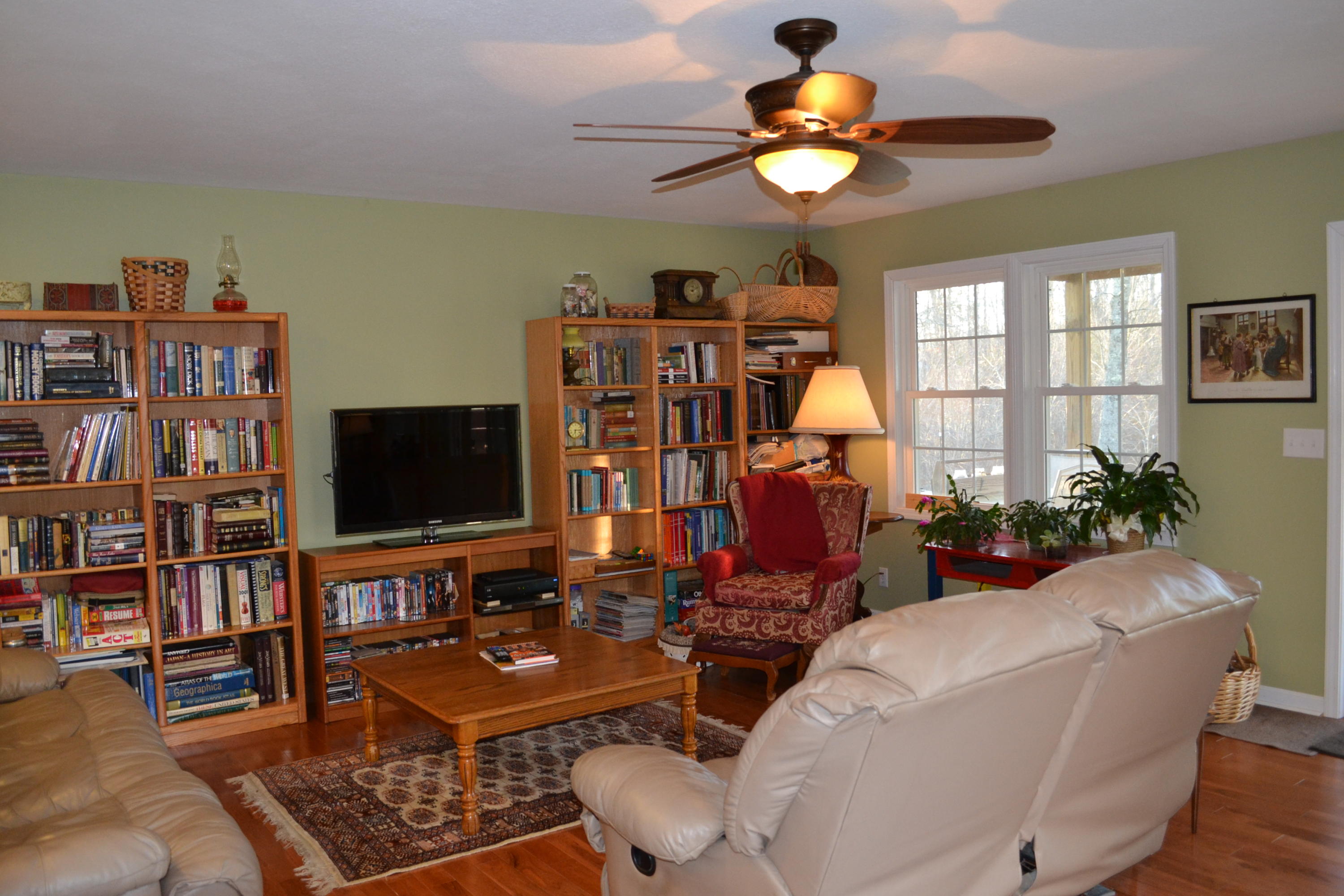 1009 Obed River Road Crossville, TN 38555 - Photo 12 of 24 13 Living room.JPG