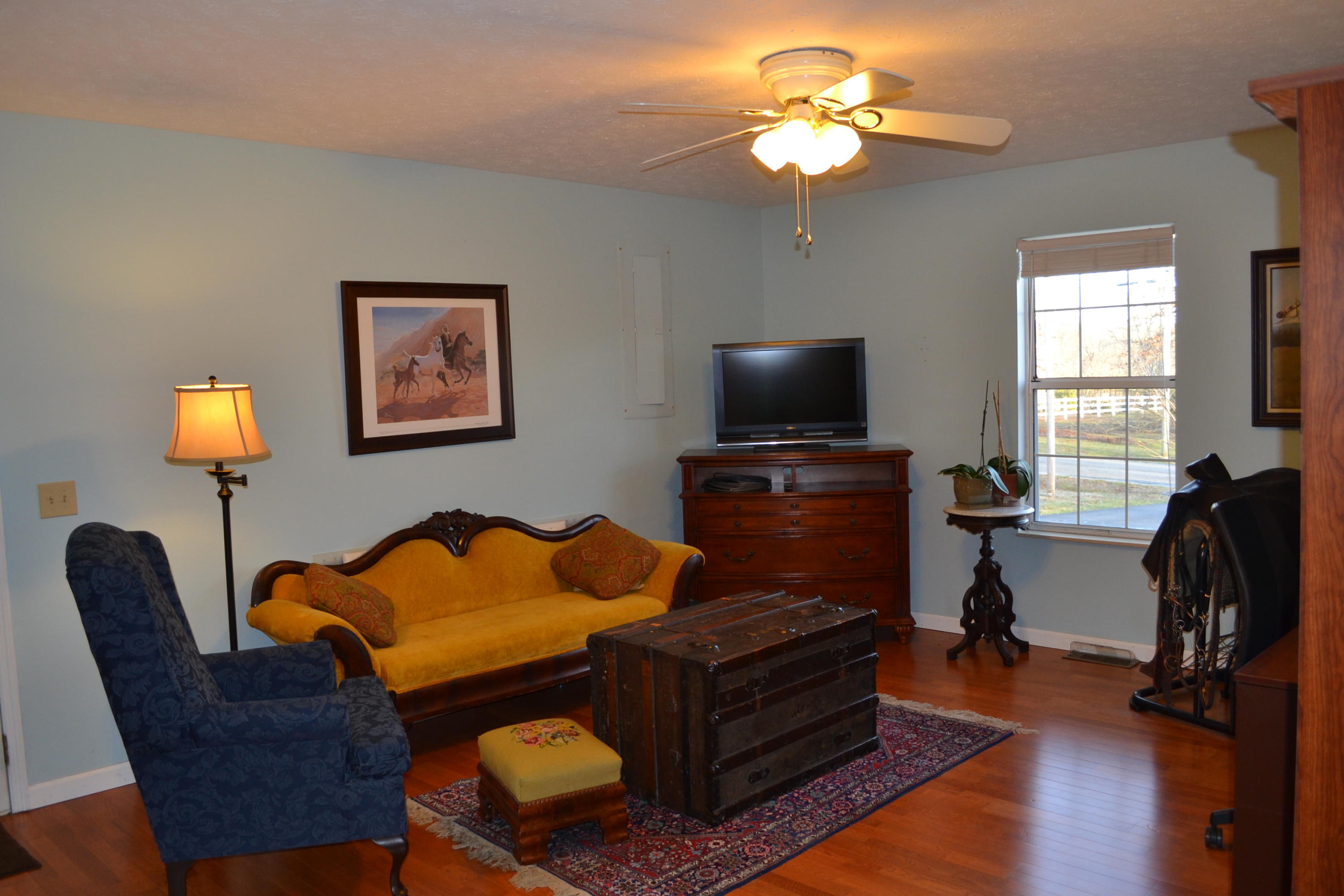 1009 Obed River Road Crossville, TN 38555 - Photo 18 of 24 18 Bonus room with separate bath.JPG