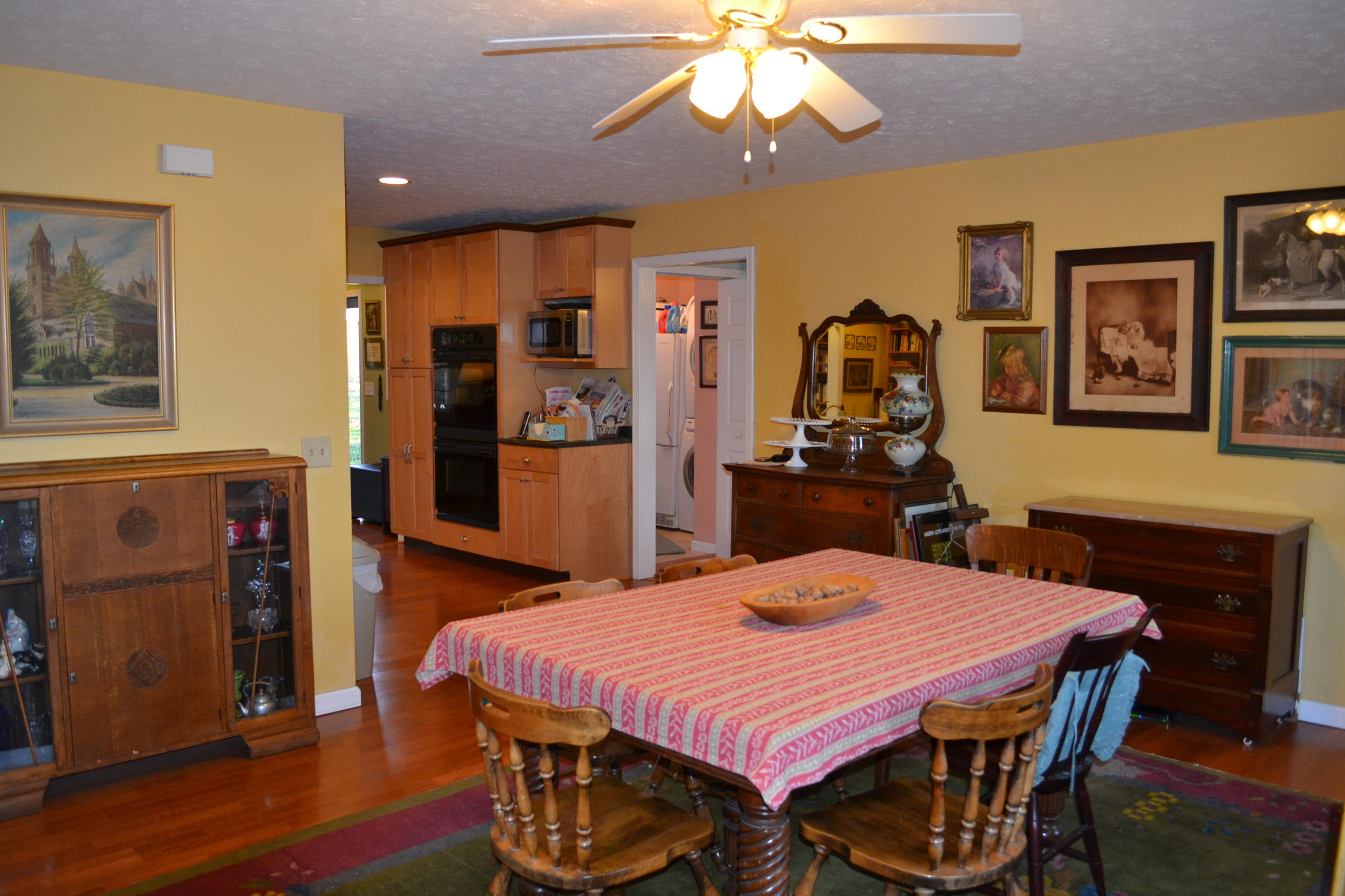 1009 Obed River Road Crossville, TN 38555 - Photo 19 of 24 19 Dining room to kitchen.JPG